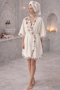 BALAYI BORNOZ TAKIMI GÜL KURUSU